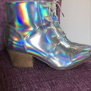 Y.R.U hologram booties